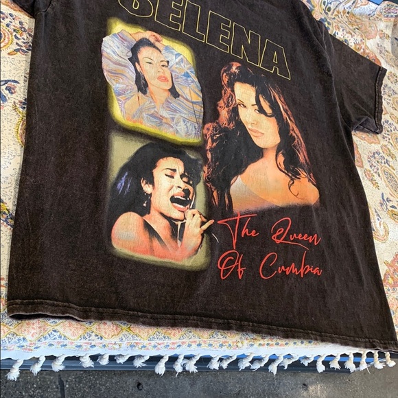 Selena Queen of Cumbia Black OfficialGraphic Large Cotton T-Shirt tee shirt - Picture 4 of 10